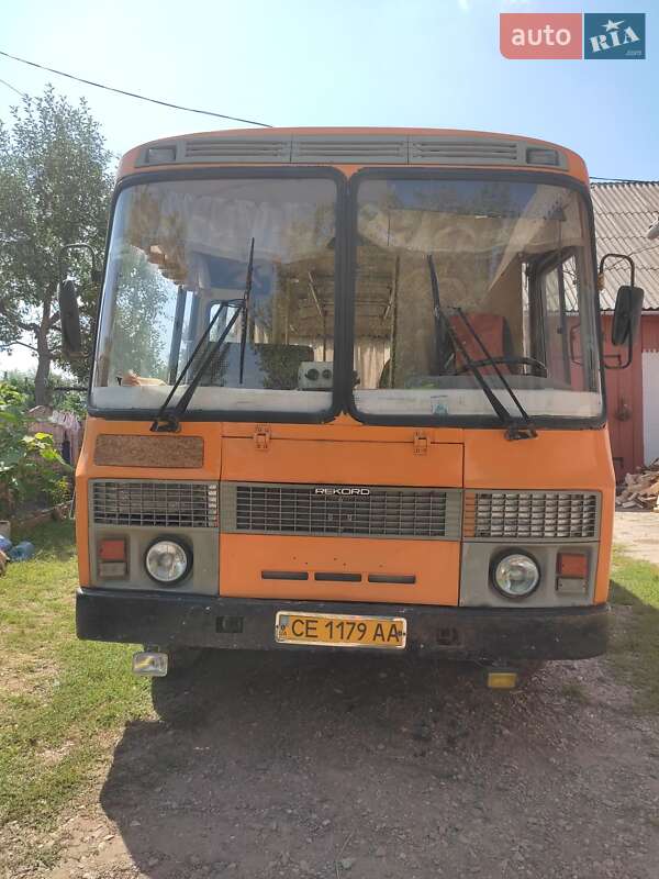 Приміський автобус ПАЗ 32053 2007 в Чернівцях