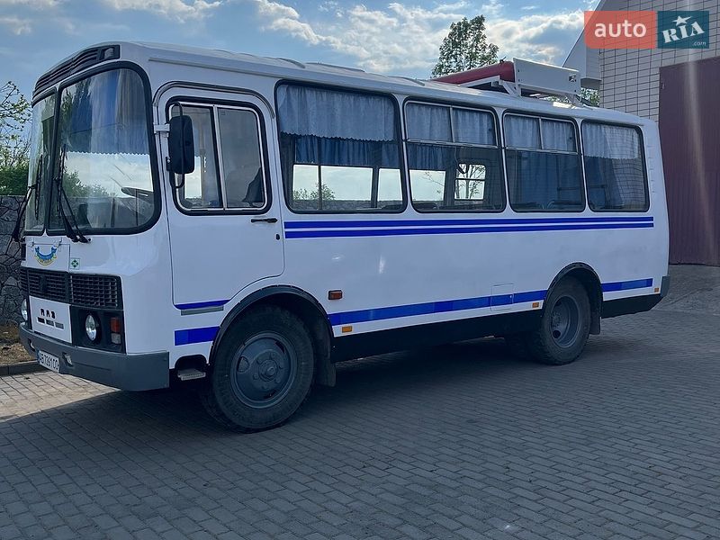 Пригородный автобус ПАЗ 32053 2005 в Виннице
