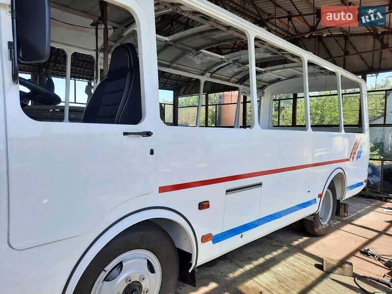 Міський автобус ПАЗ 32054 2006 в Кременчуці
