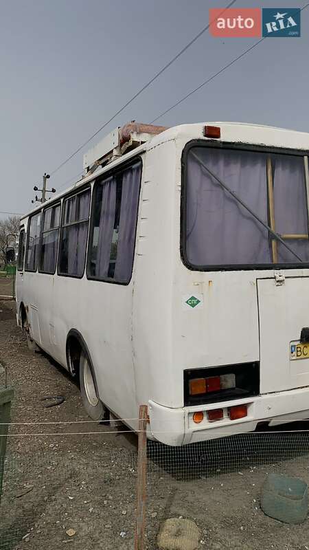 Городской автобус ПАЗ 32054 2004 в Самборе