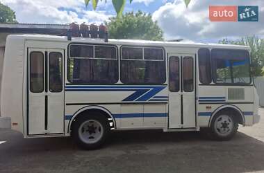 Пригородный автобус ПАЗ 32054 2005 в 