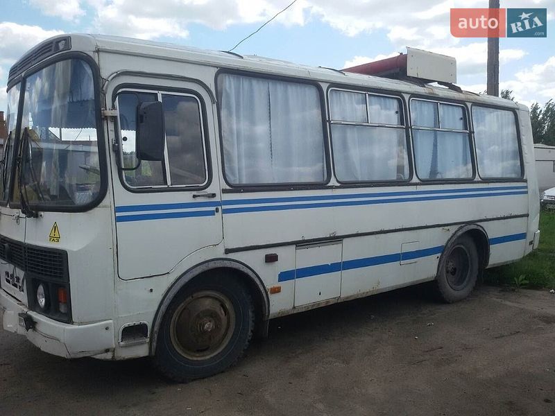 Пригородный автобус ПАЗ 32054 2005 в Львове