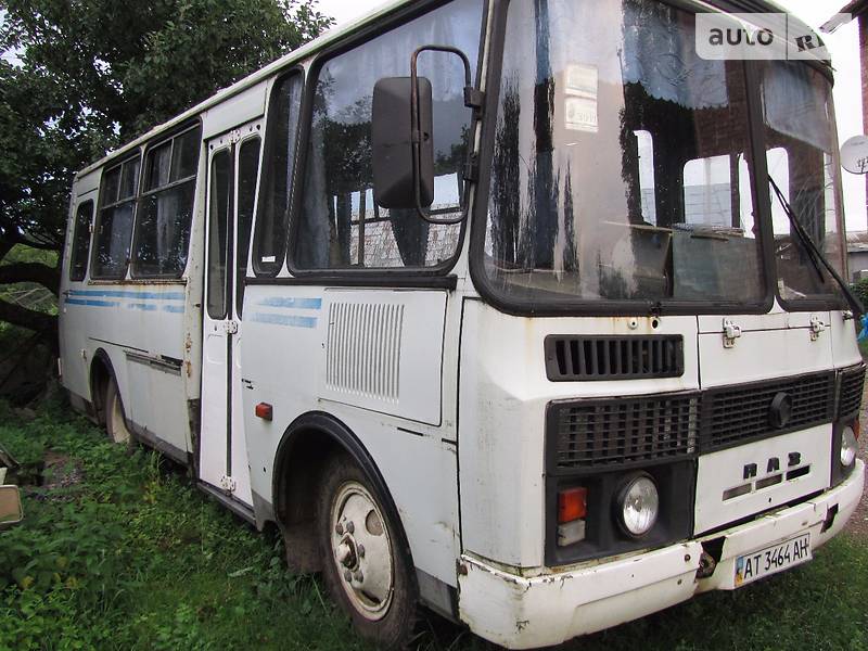 Пригородный автобус ПАЗ 3205 2003 в Ивано-Франковске