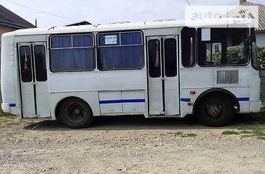 Автобус ПАЗ 3205 2006 в Черновцах