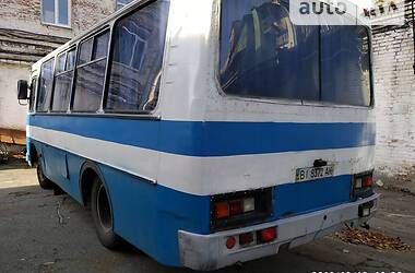 Пригородный автобус ПАЗ 3205 1999 в Полтаве