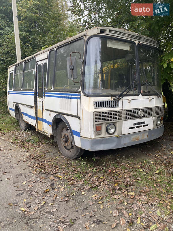 Міський автобус ПАЗ 3205 2008 в Здолбуніві