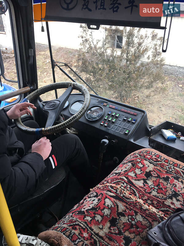 Приміський автобус ПАЗ 3205 2006 в Кременчуці