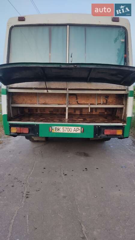 Міський автобус ПАЗ 3205 1992 в Сарнах