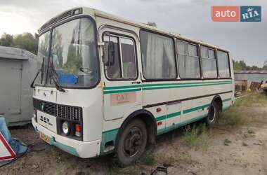 Городской автобус ПАЗ 3205 2005 в Киеве