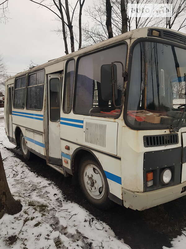 ПАЗ 3205 2004