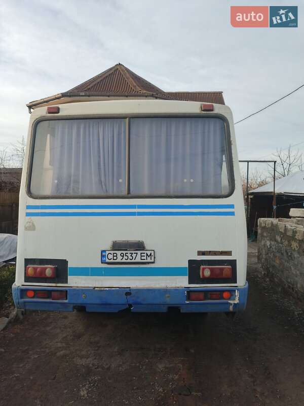 Городской автобус ПАЗ 3205 2005 в Чернигове фото Городской автобус ПАЗ 3205 2005 в Чернигове