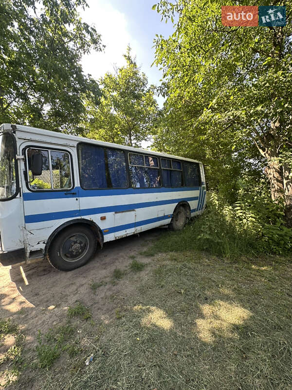 Городской автобус ПАЗ 3205 2008 в Новоселице