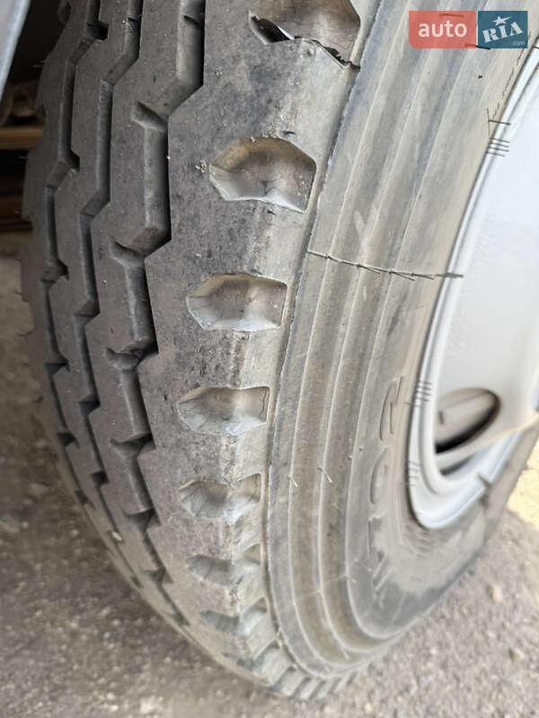Міський автобус ПАЗ 3205 1990 в Кам'янському
