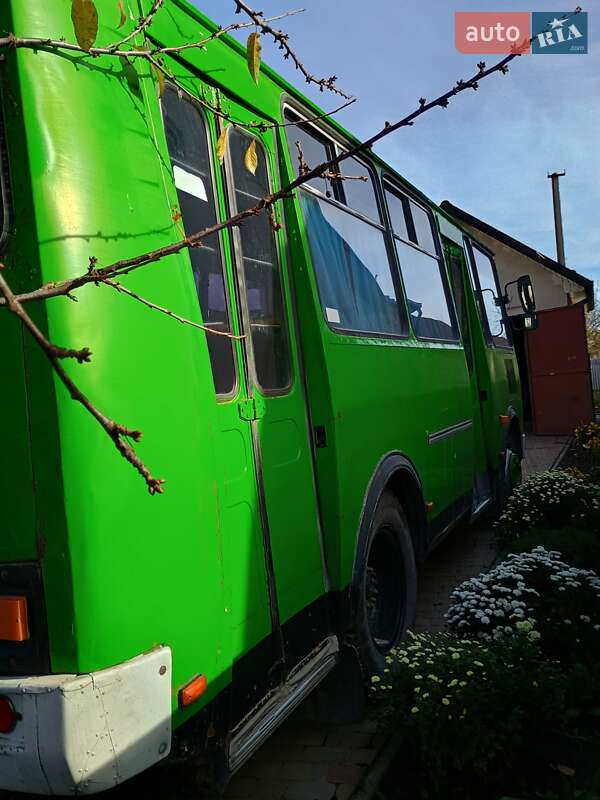 Приміський автобус ПАЗ 3205 2004 в Чорткові фото 4 Приміський автобус ПАЗ 3205 2004 в Чорткові