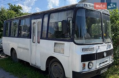 Пригородный автобус ПАЗ 3205 2003 в Виннице