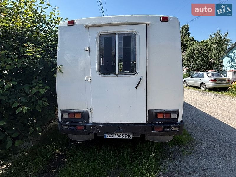 Пригородный автобус ПАЗ 3205 2003 в Виннице