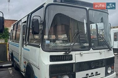Пригородный автобус ПАЗ 3205 2003 в Дубно