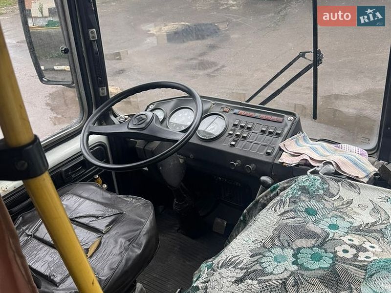 Пригородный автобус ПАЗ 3205 2003 в Дубно