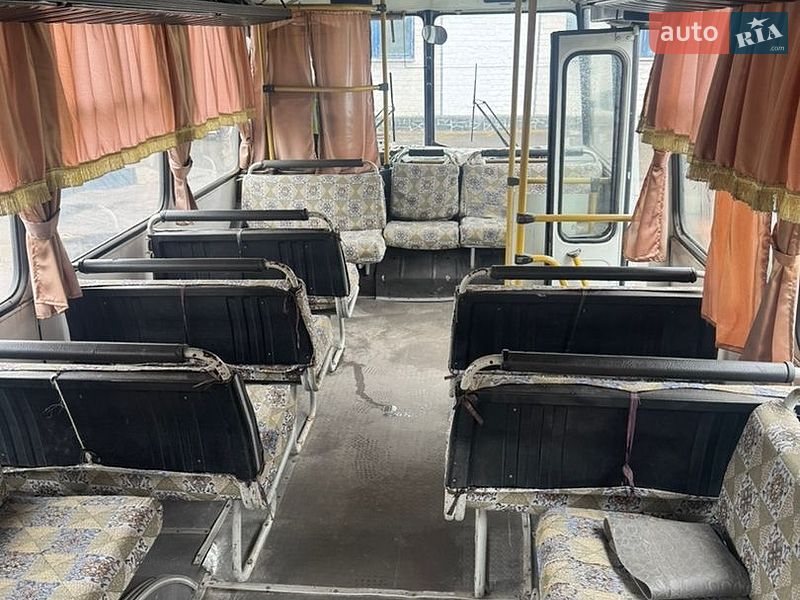 Пригородный автобус ПАЗ 3205 2003 в Дубно