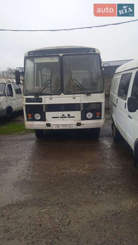 Городской автобус ПАЗ ПАЗ 2003 в Львове