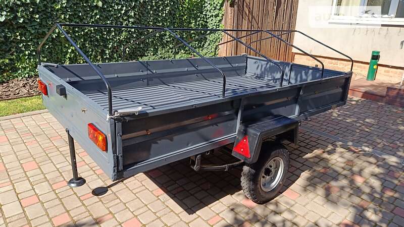 Легковий причіп Бджілка Бджілка 1990 в Кривому Розі