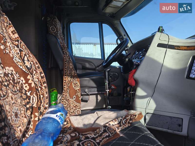 Тягач Peterbilt 387 2003 в Калинівці