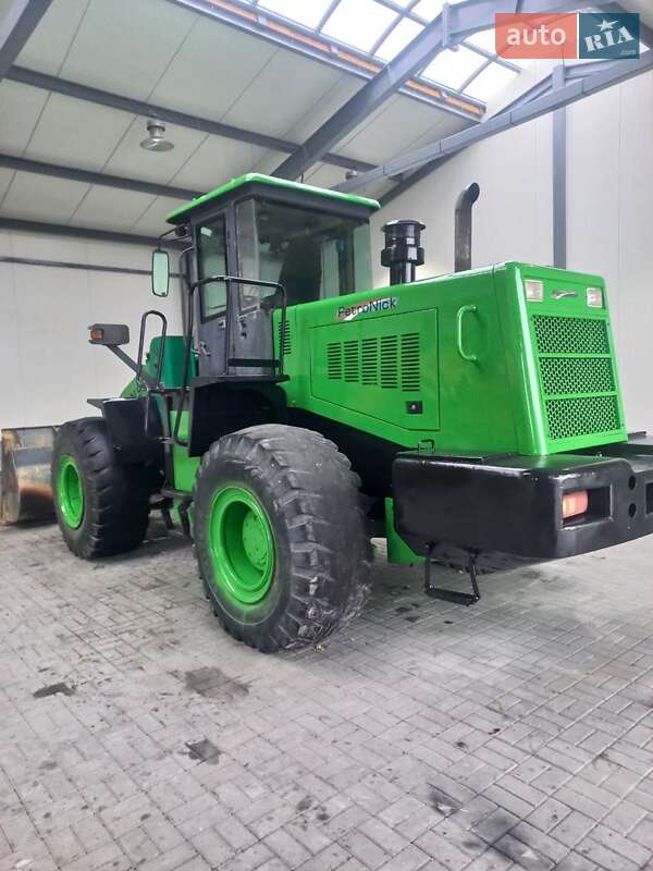 Фронтальный погрузчик PetroNick PN 2011 в Ровно фото 12 Фронтальный погрузчик PetroNick PN 2011 в Ровно
