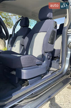 Микровэн Peugeot 1007 2006 в 