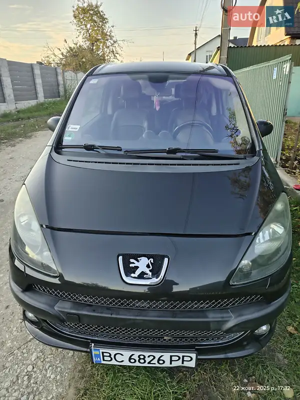 Peugeot 1007 2006