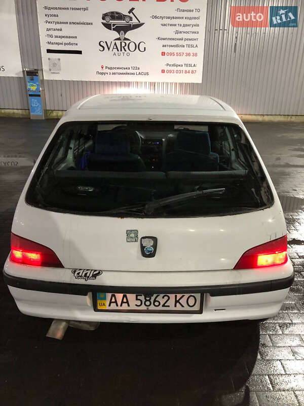 Хэтчбек Peugeot 106 1998 в Киеве