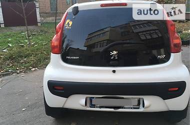 Хэтчбек Peugeot 107 Hatchback (5d) 2011 в Херсоне