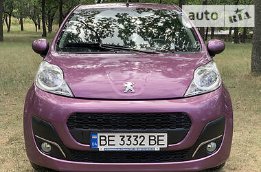 Хетчбек Peugeot 107 2012 в 