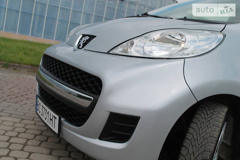 Хетчбек Peugeot 107 2011 в Дрогобичі