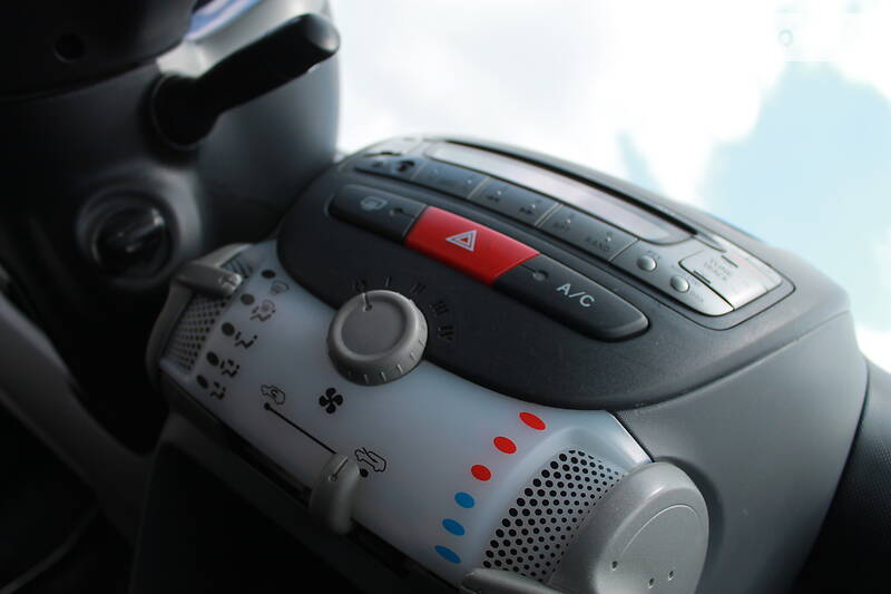 Хетчбек Peugeot 107 2011 в Дрогобичі