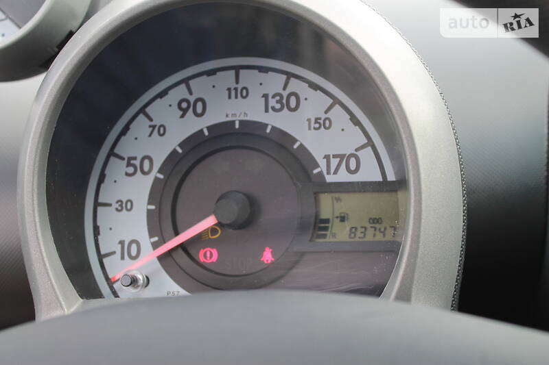 Хетчбек Peugeot 107 2011 в Дрогобичі