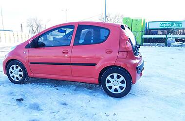 Хэтчбек Peugeot 107 2011 в Николаеве