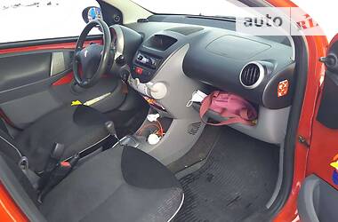 Хэтчбек Peugeot 107 2011 в Николаеве