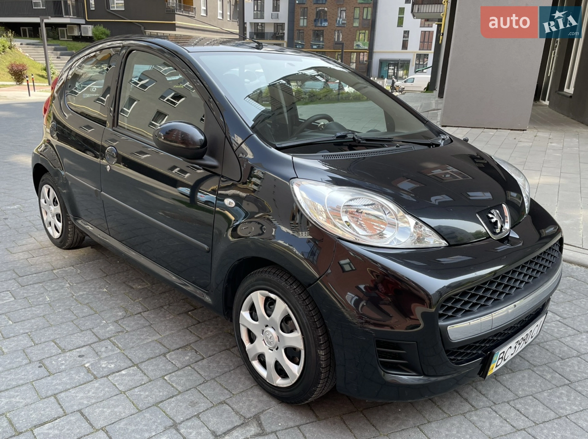 2010 Peugeot 107 - мініатюра 16