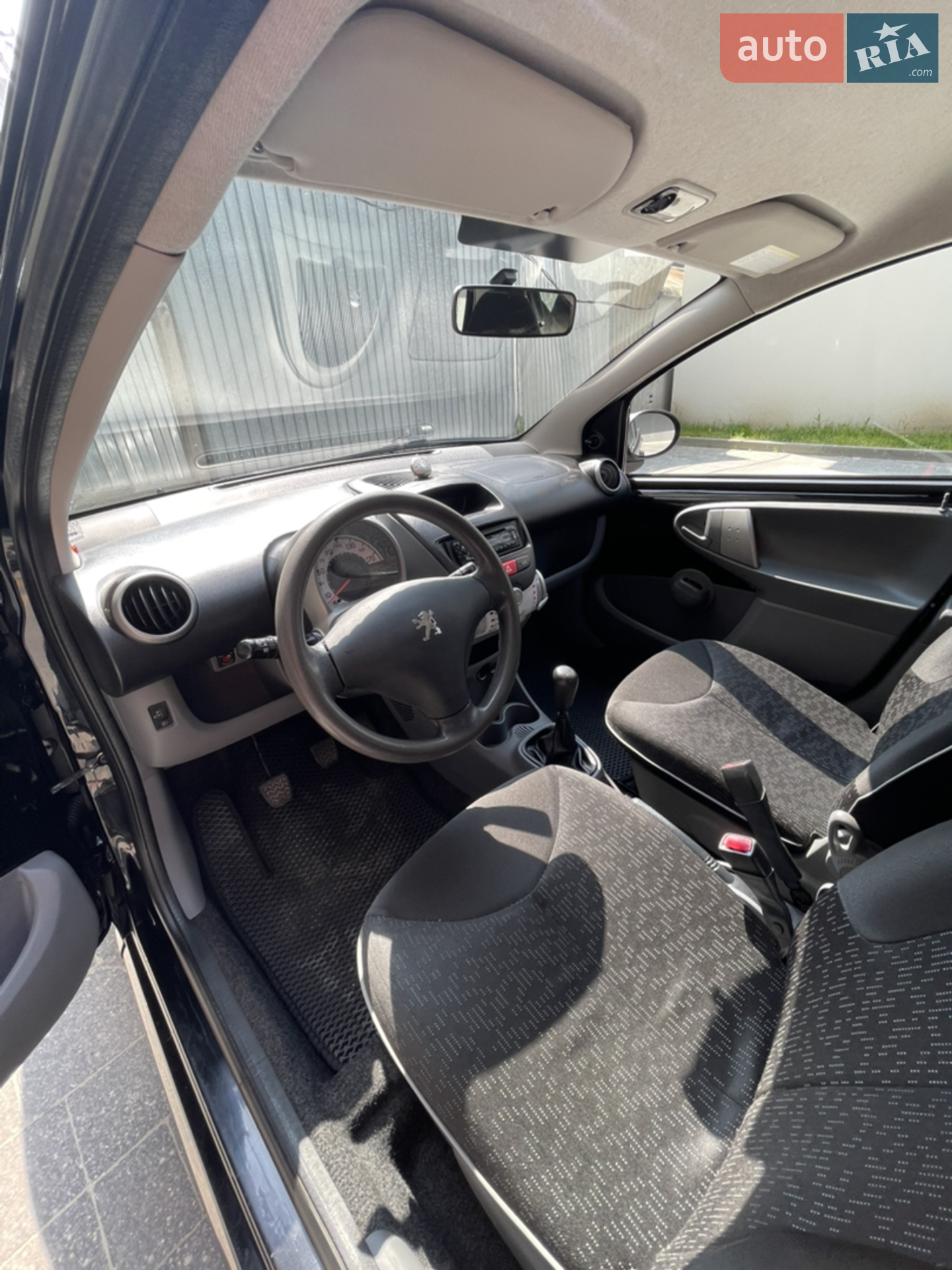 2010 Peugeot 107 - мініатюра 20