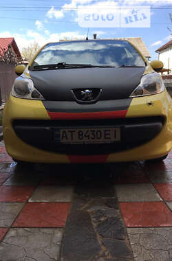 Хетчбек Peugeot 107 2006 в 