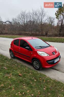 Хэтчбек Peugeot 107 2008 в Каменец-Подольском