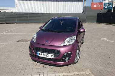 Хэтчбек Peugeot 107 2013 в 