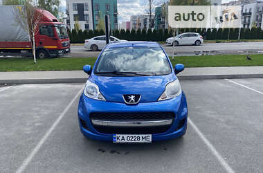 Хэтчбек Peugeot 107 2011 в Софиевской Борщаговке