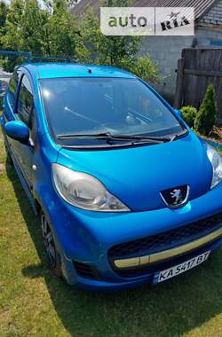 Хетчбек Peugeot 107 2011 в Києві