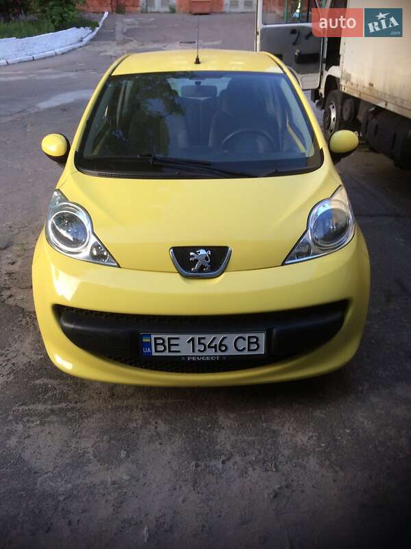 Хэтчбек Peugeot 107 2008 в 