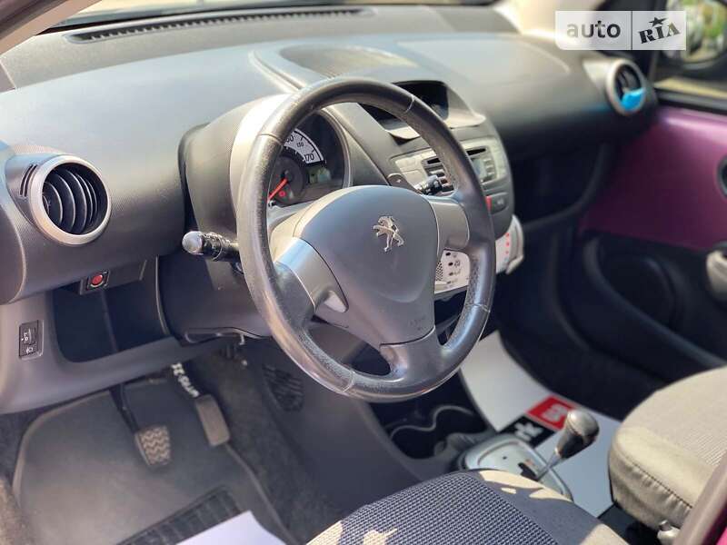 Хэтчбек Peugeot 107 2012 в Виннице