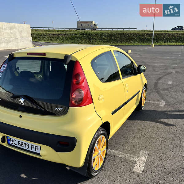 Хетчбек Peugeot 107 2010 в Львові