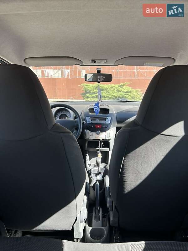 Хетчбек Peugeot 107 2011 в Запоріжжі