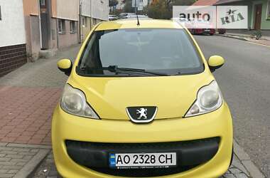 Хетчбек Peugeot 107 2006 в Мукачевому