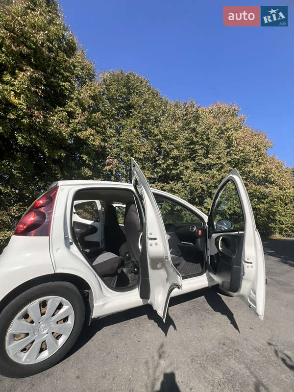 Хетчбек Peugeot 107 2014 в Старокостянтинові